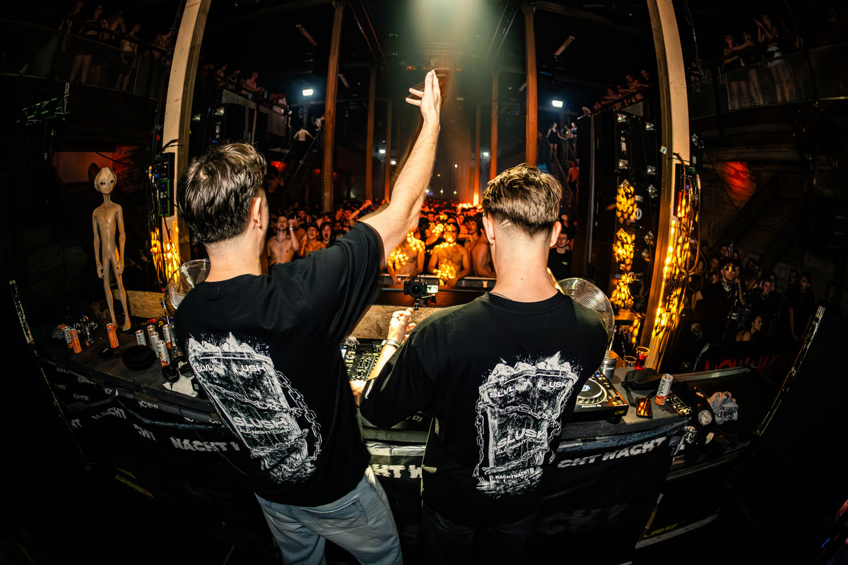 Loading... just a sec